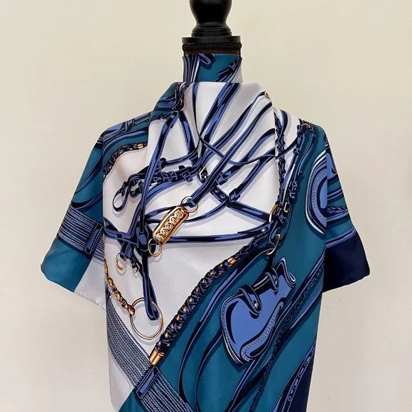 New Gucci Scarf Iconic Equestrian Logo Print Silk Wrap with Gucci Gift Box - Picture 12 of 12